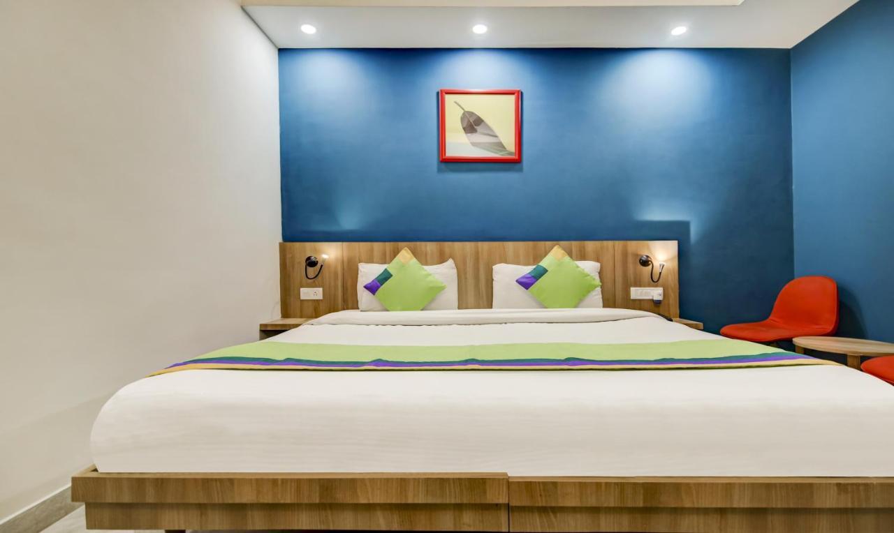 Treebo Mall View, Dlf Phase II คูร์เคาน์ ภายนอก รูปภาพ